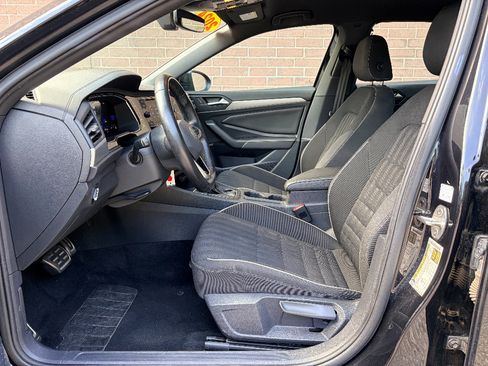 Used 2024 Volkswagen Jetta Sport FWD image 11