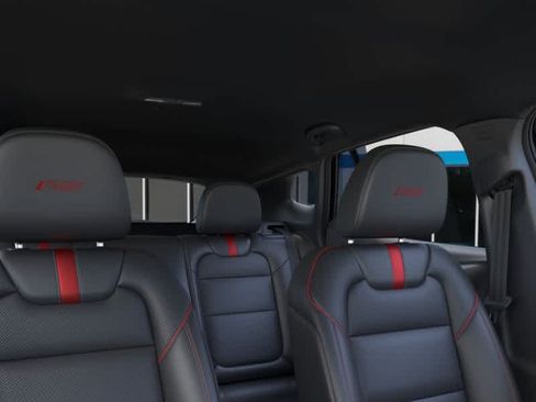 Used 2026 Chevrolet Trax RS FWD image 24