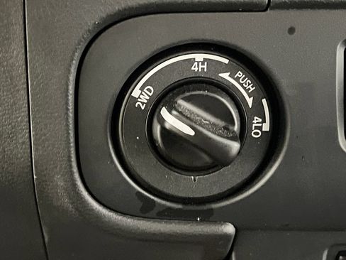 Used 2026 Nissan Frontier PRO-4X AWD/4WD image 53