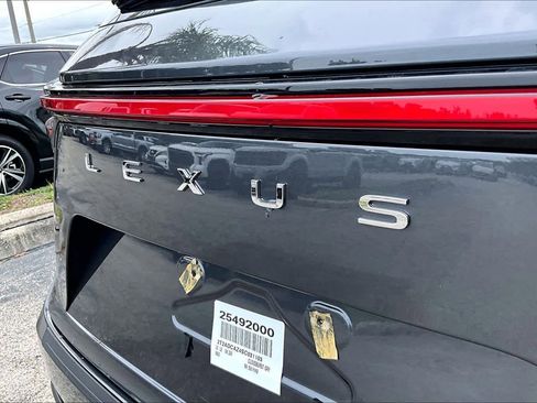 Used 2025 Lexus NX 250 FWD w/ Accessory Package (Z2) image 31