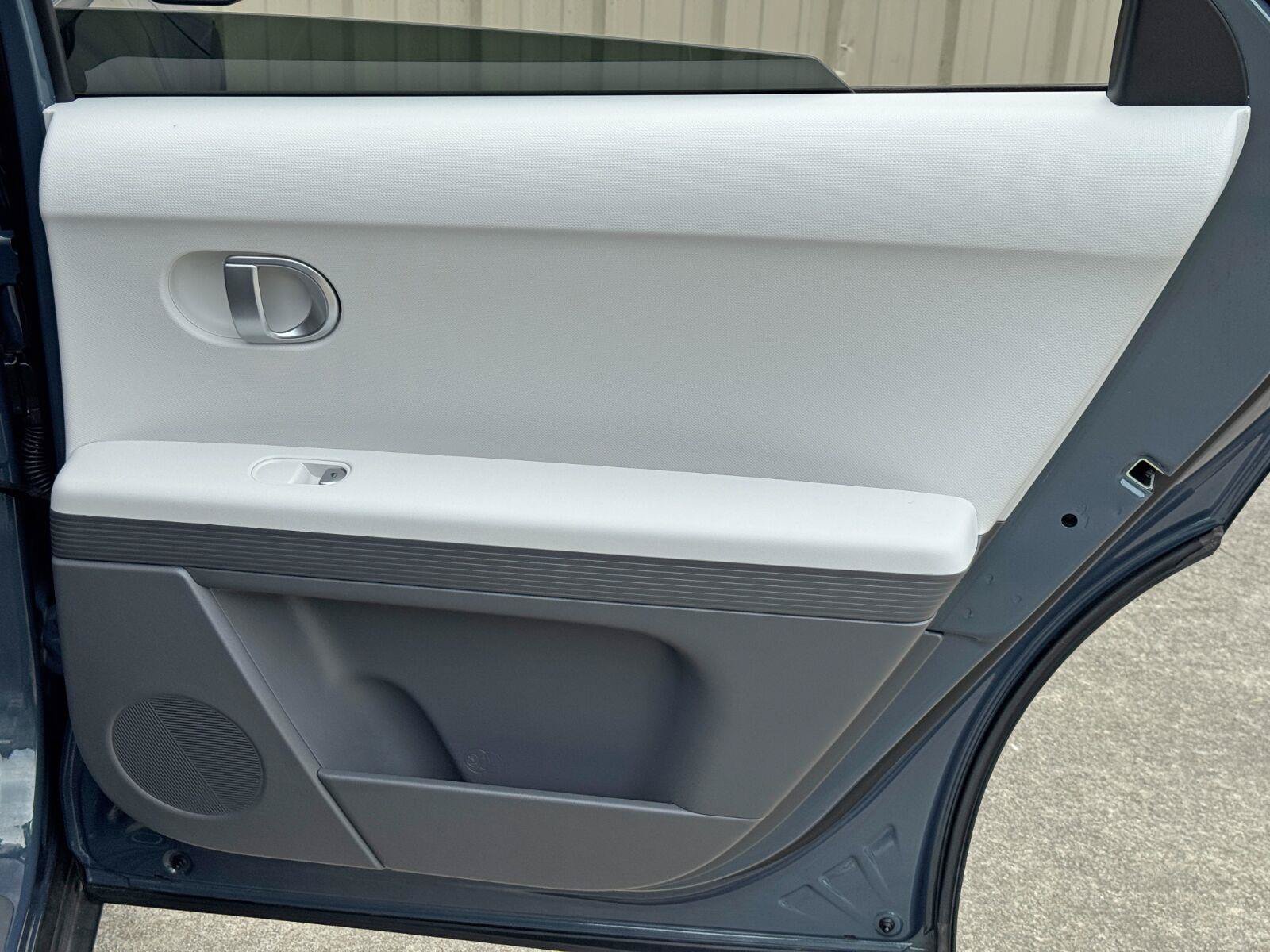 Used 2024 Hyundai Ioniq 5 SE RWD image 42