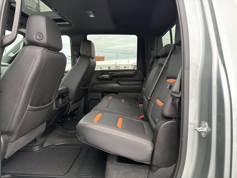 Used 2024 GMC Sierra 2500 AT4 w/ AT4 Premium Plus Package image 23