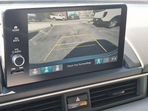 Used 2025 Honda Pilot Touring image 21