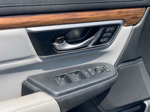 Used 2020 Honda CR-V Touring image 15
