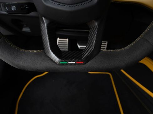 Used 2024 Lamborghini Revuelto AWD/4WD image 58