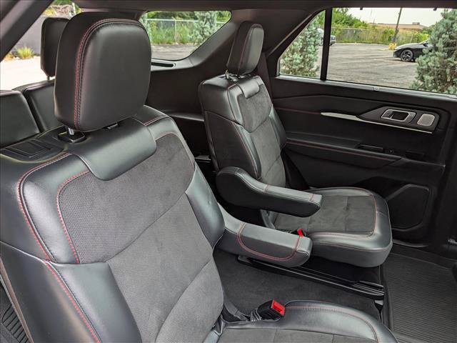 Used 2025 Ford Explorer ST AWD/4WD image 18