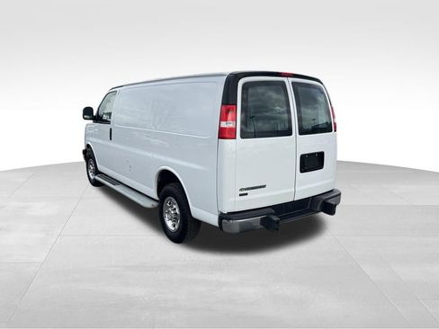 Used 2024 Chevrolet Express 2500 w/ Driver Convenience Package image 4
