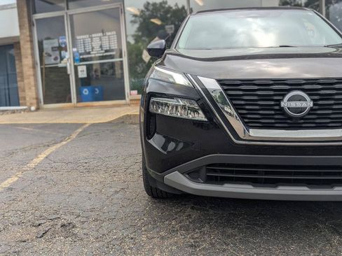 Used 2023 Nissan Rogue SV AWD/4WD image 12