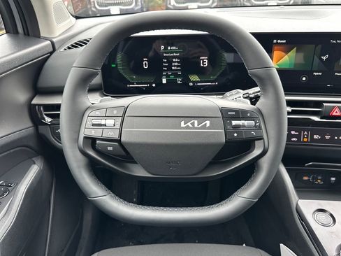 New 2026 Kia Sportage LX image 17