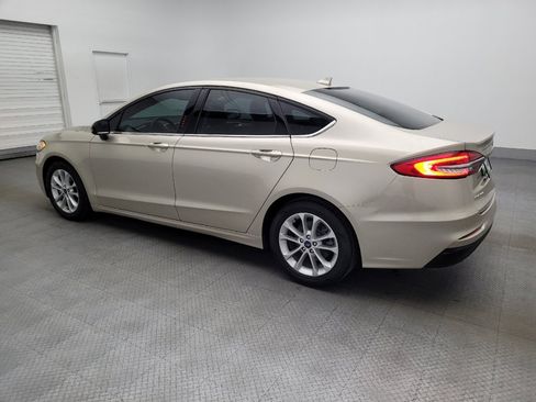 Used 2019 Ford Fusion SE image 3