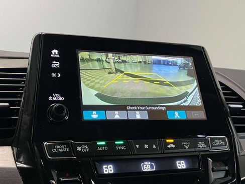 Used 2023 Honda Odyssey Touring image 29