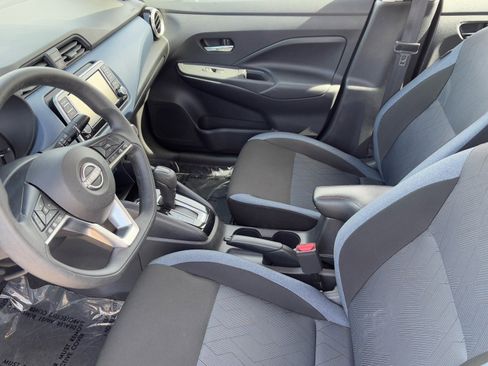 Certified 2025 Nissan Versa SV image 17