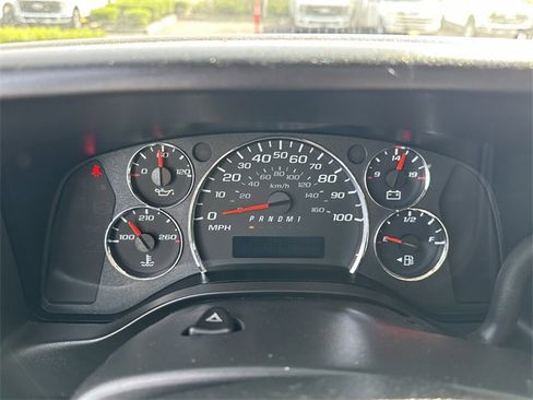 Used 2023 Chevrolet Express 2500 w/ Driver Convenience Package image 17