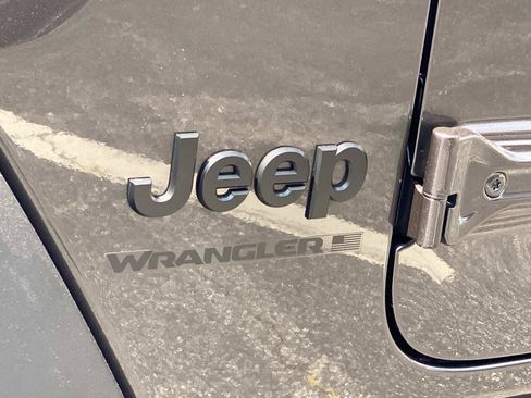 Used 2026 Jeep Wrangler Unlimited Sport AWD/4WD image 13