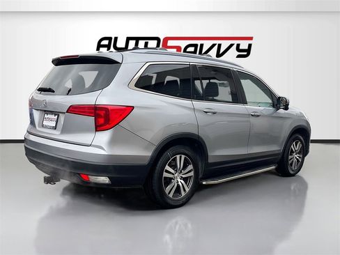 Used 2017 Honda Pilot EX-L image 7