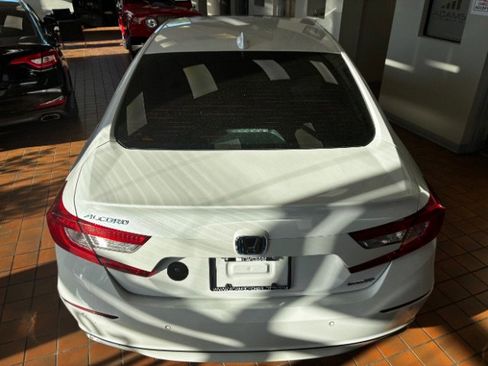 Used 2021 Honda Accord EX-L image 12