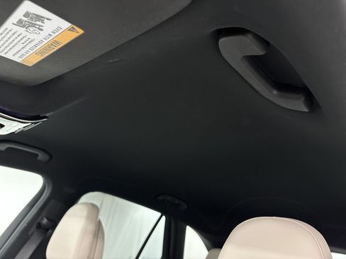 Certified 2024 Mercedes-Benz GLC 300 image 22