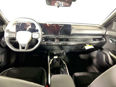 New 2025 Kia K4 GT-Line image 12