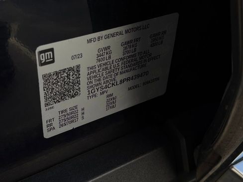Used 2023 Cadillac Escalade Premium Luxury w/ Performance Package AWD/4WD image 36