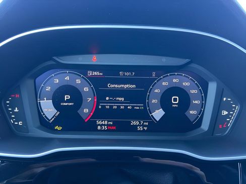 Used 2025 Audi Q3 2.0T Premium w/ Black Optic Sport Package image 22