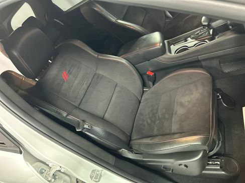 Used 2025 Dodge Durango GT AWD/4WD image 25