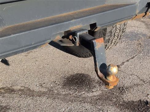 Used 2012 Jeep Wrangler Unlimited Sahara w/ Connectivity Group image 29