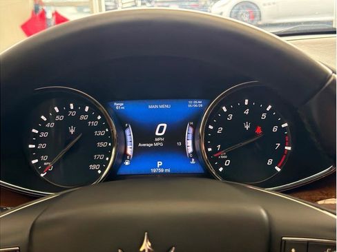 Used 2018 Maserati Quattroporte S RWD image 10