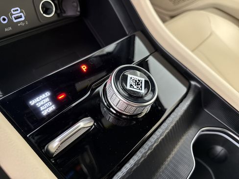 New 2025 Jeep Grand Cherokee Limited w/ Luxury Tech Group II image 26