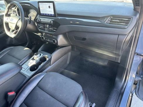 Used 2023 Ford Escape ST-Line image 8