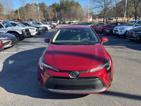 Used 2023 Toyota Corolla LE image 7