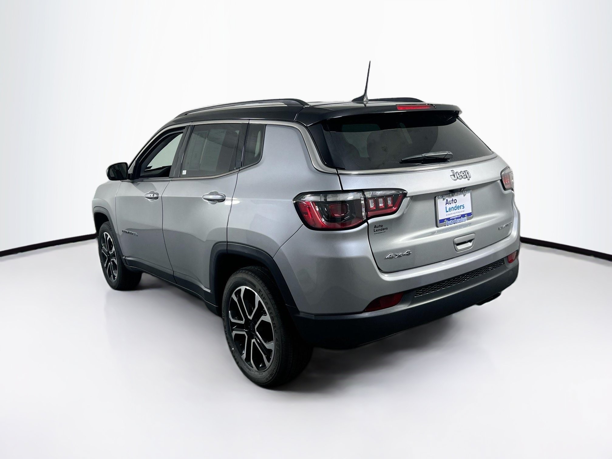 Used 2022 Jeep Compass Limited AWD/4WD image 7