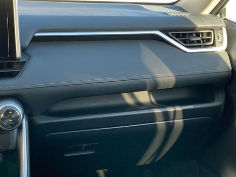 Used 2025 Toyota RAV4 LE image 34