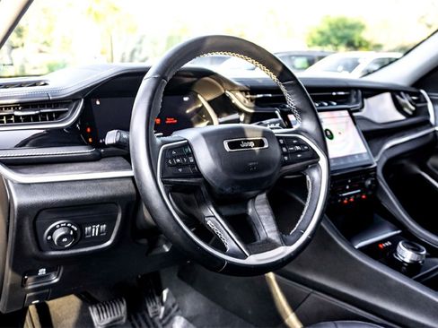 Used 2022 Jeep Grand Cherokee Limited w/ Trailer Tow Prep Group (B) image 15