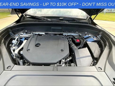 Used 2025 Volvo XC90 B6 Plus w/ Protection Package Premier image 38