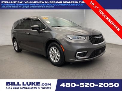 Used 2023 Chrysler Pacifica Touring-L