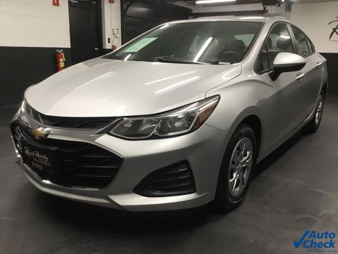 Used 2019 Chevrolet Cruze LS w/ LS Fleet Convenience Package image 5