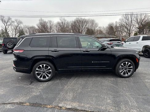 Used 2022 Jeep Grand Cherokee L Overland w/ Luxury Tech Group IV image 6
