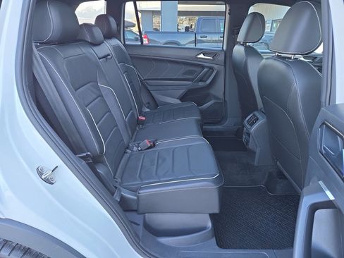 Used 2024 Volkswagen Tiguan SEL R-Line image 16