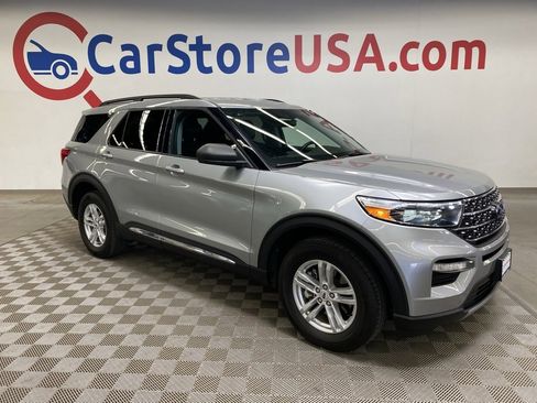 Used 2023 Ford Explorer XLT w/ Equipment Group 202A image 1