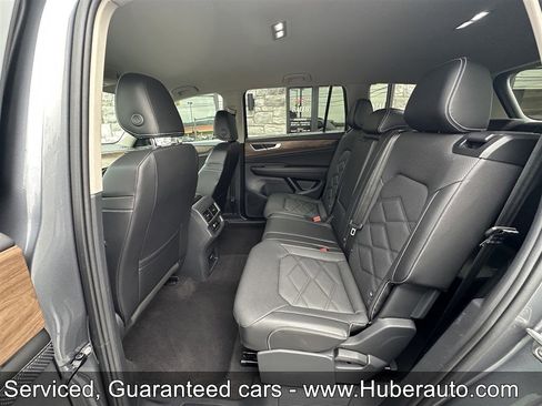 Used 2024 Volkswagen Atlas SE image 11