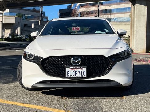 Used 2019 MAZDA MAZDA3 AWD Hatchback w/ Premium Pkg image 4