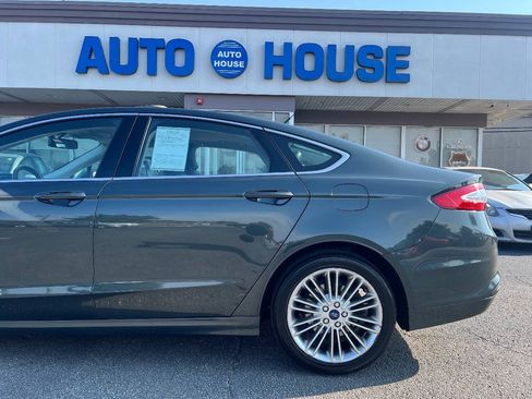 Used 2015 Ford Fusion SE w/ Equipment Group 202A FWD image 40
