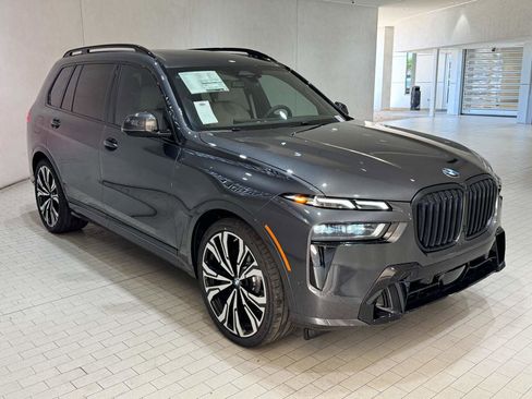 Used 2026 BMW X5 xDrive50e AWD/4WD image 8