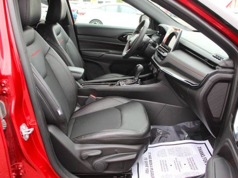 Used 2025 Jeep Compass Trailhawk AWD/4WD image 9
