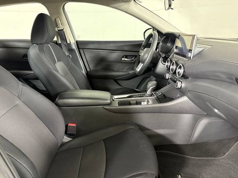 Used 2024 Nissan Sentra SV FWD image 14