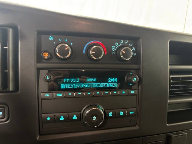 Used 2025 Chevrolet Express 2500 LT w/ LT Preferred Equipment Group RWD image 19