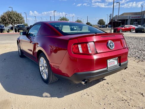 Used 2012 Ford Mustang Premium RWD image 5