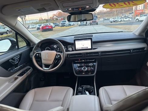 Used 2020 Lincoln Corsair FWD w/ Convenience Package image 17