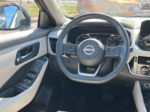 Certified 2023 Nissan Rogue SL w/ SL Premium Package AWD/4WD image 25