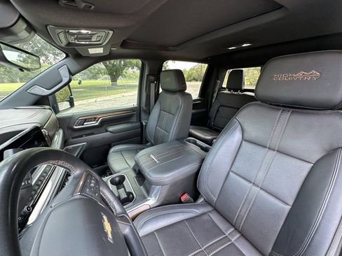 Used 2024 Chevrolet Silverado 3500 High Country w/ High Country Premium Package image 16